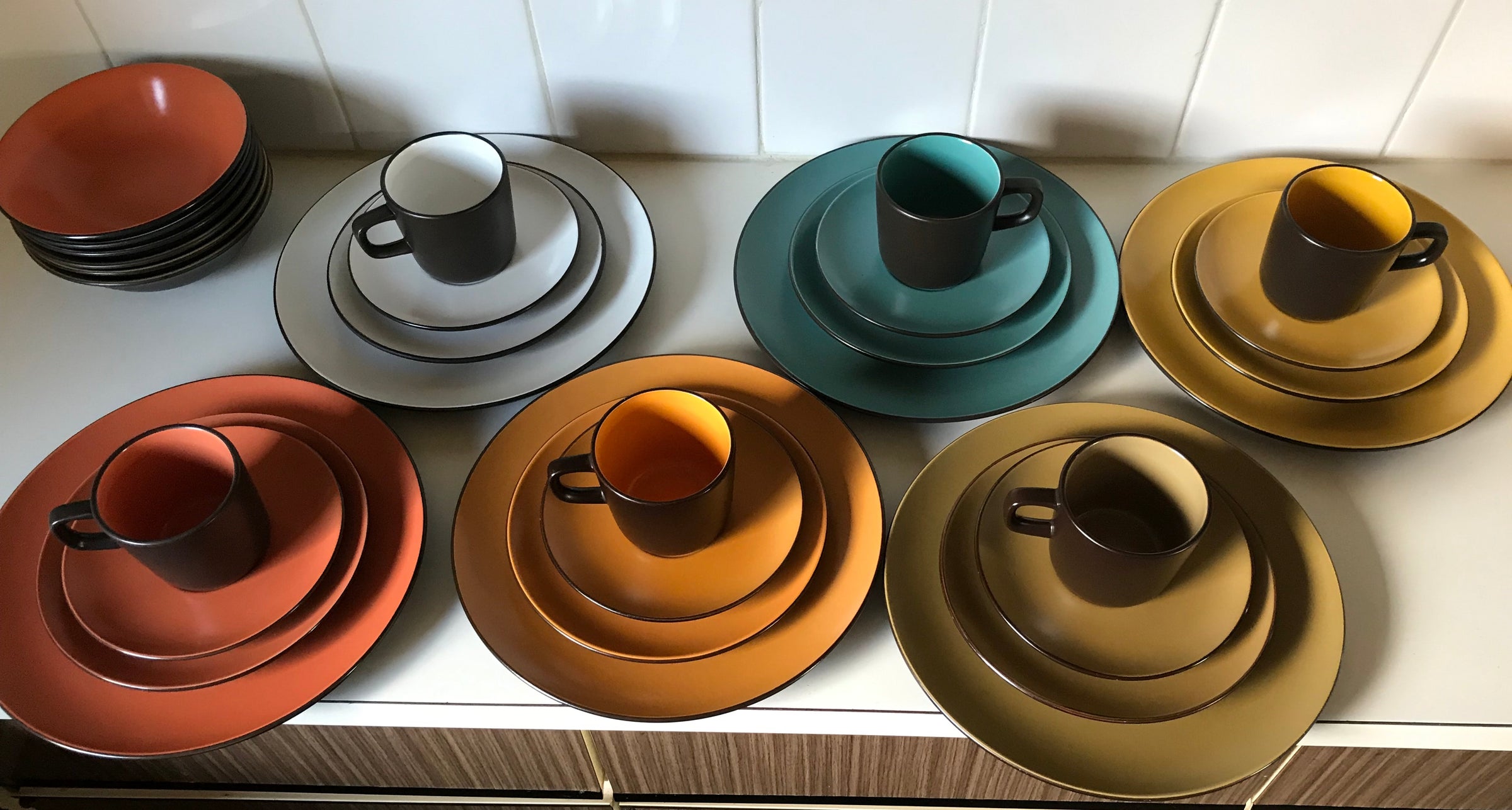 Mikasa Terra Stone Dinner Set Multicolored MCM Eames | 310 BIS