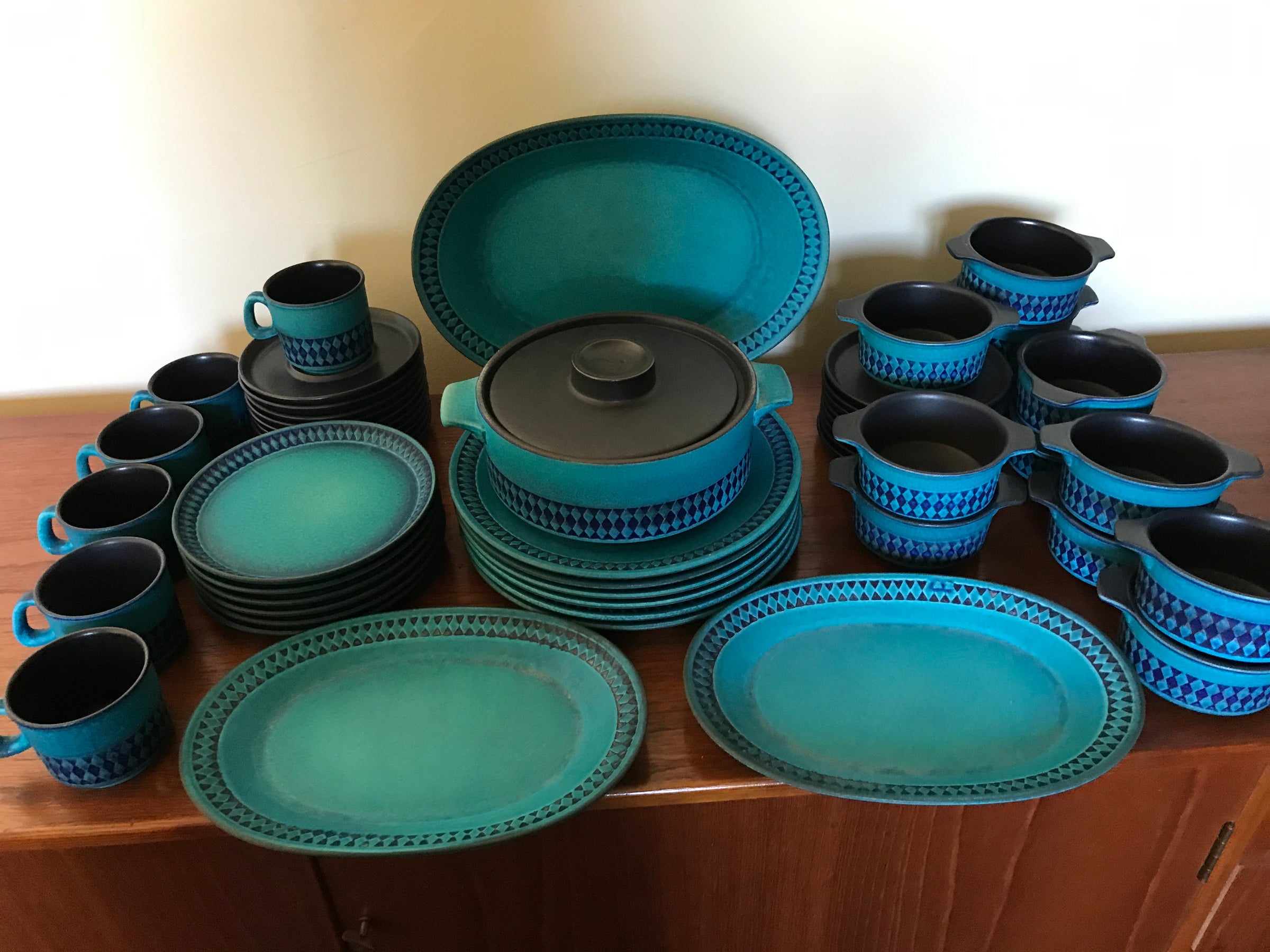 Ceramano Germany Sapphire Blu Dinner Set Vintage | 310 BIS