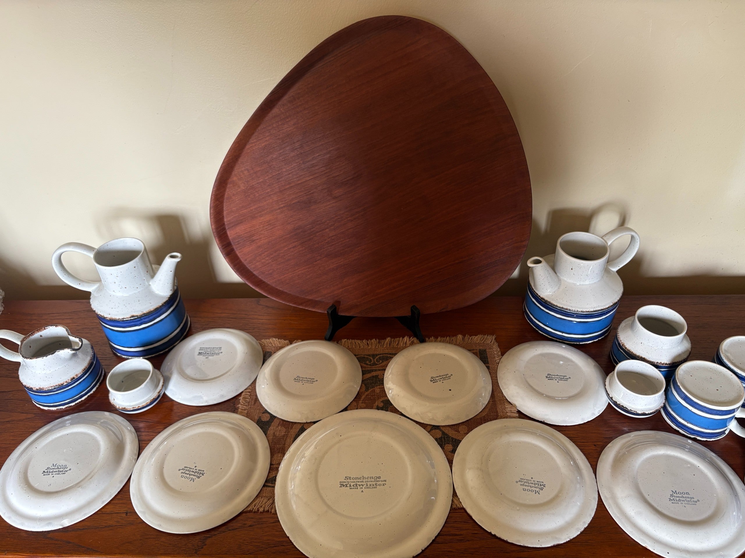 Vintage Midwinter Stonehenge Moon Tea & Coffee Set for 4 Mid Vintage Midwinter Stonehenge Moon Tea & Coffee Set for 4 Mid